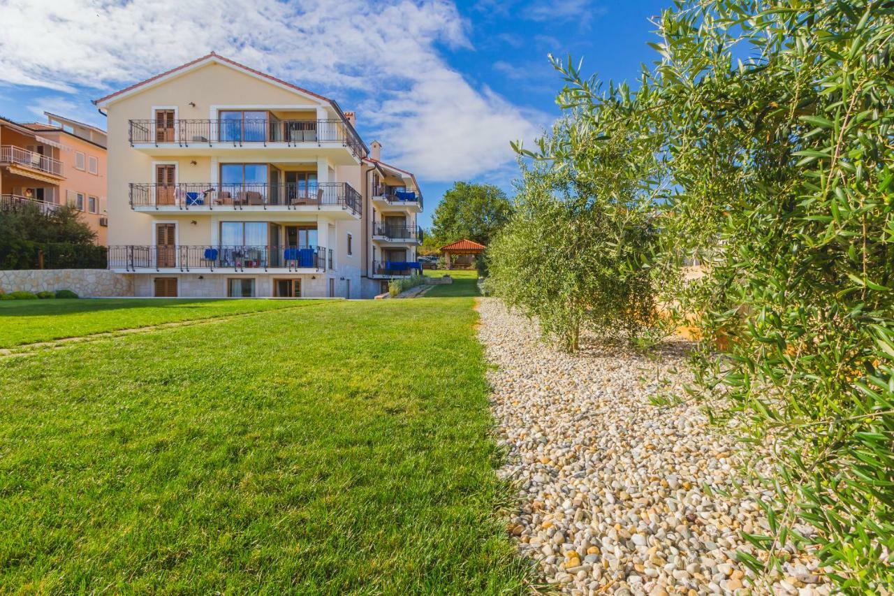 Luxury Apartments Villa Matea 2 Malinska Exterior foto